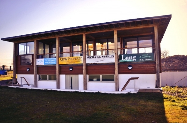 Front of pavilion and balcony.